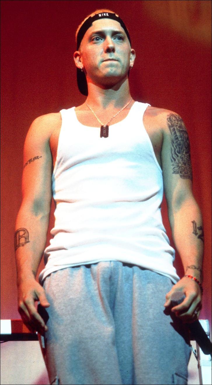 Walangtruelove Hottie Alert Eminem S Sexiest Song And Video